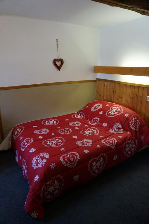 Auberge Saint Antoine Pelvoux ภายนอก รูปภาพ